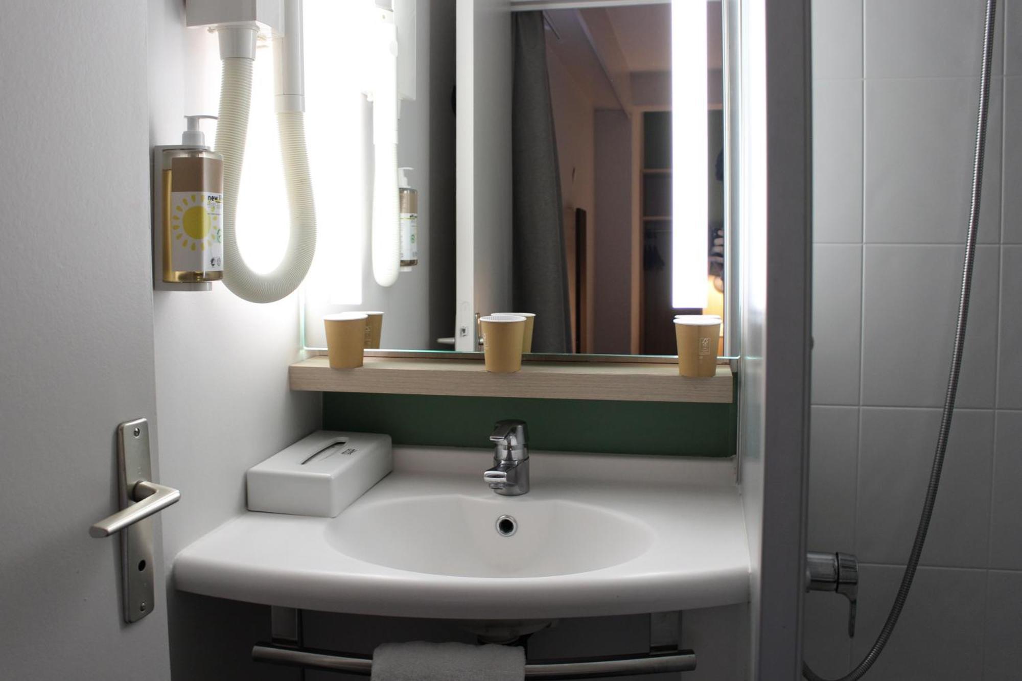 Greet Hotel Dijon Sud Longvic Екстер'єр фото