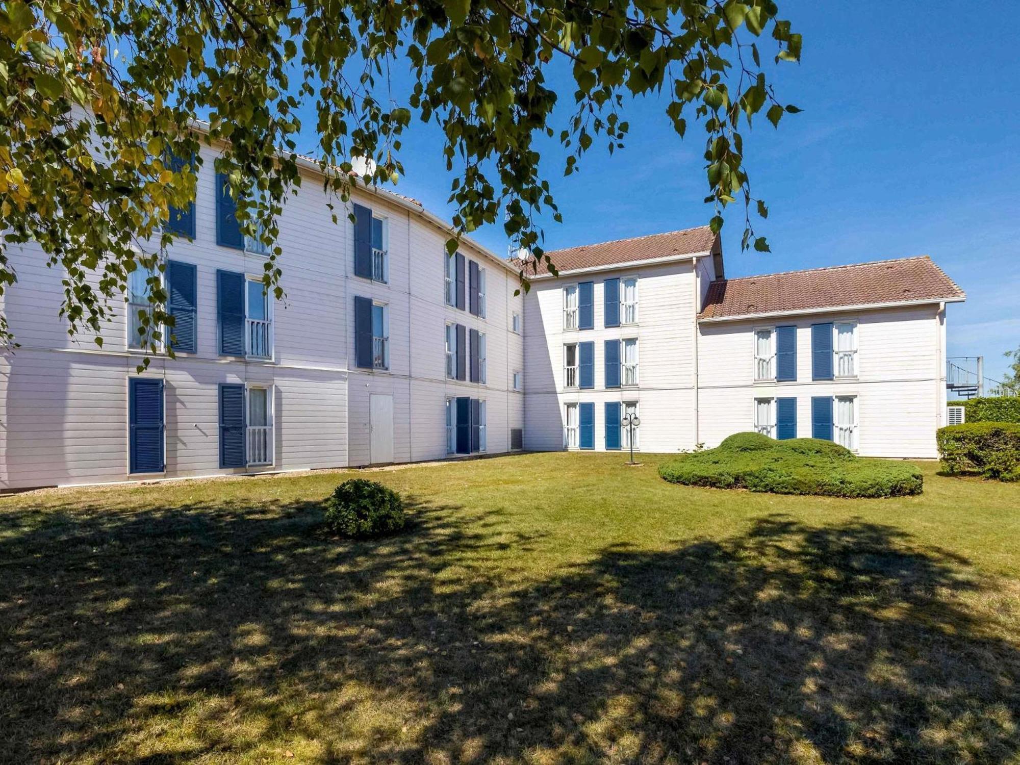 Greet Hotel Dijon Sud Longvic Екстер'єр фото